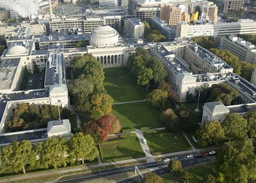 10. Học viện Công nghệ Massachusetts (MIT) MIT là học viện nghiên cứu và giáo dục ở thành phố Cambridge, Massachusetts, Hoa Kỳ, được thành lập vào năm 1865. MIT trở thành nổi tiếng trong khoa học công nghệ, cũng như là các lĩnh vực khác, trong đó có Quản lý, Kinh tế, Ngôn ngữ, Khoa học chính trị và Triết học. Học viện Công nghệ Massachusetts được tổ chức thành 6 trường thành viên.
